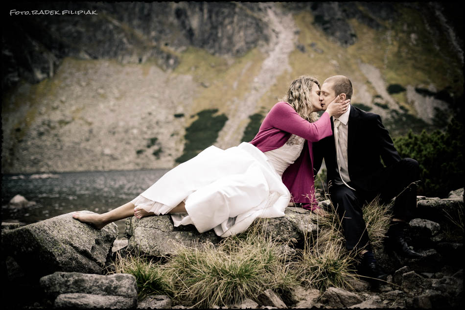 zdjęcia ślubne w tatrach nad stawem gąsienicowym
