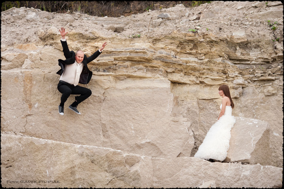 dobry pomysł na sesję ślubną w Kamieniołomie w Józefowie